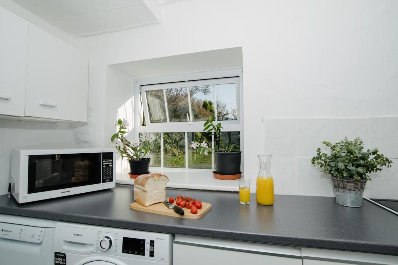 Shilla Mill - Just Off The Beach Polzeath Bagian luar foto